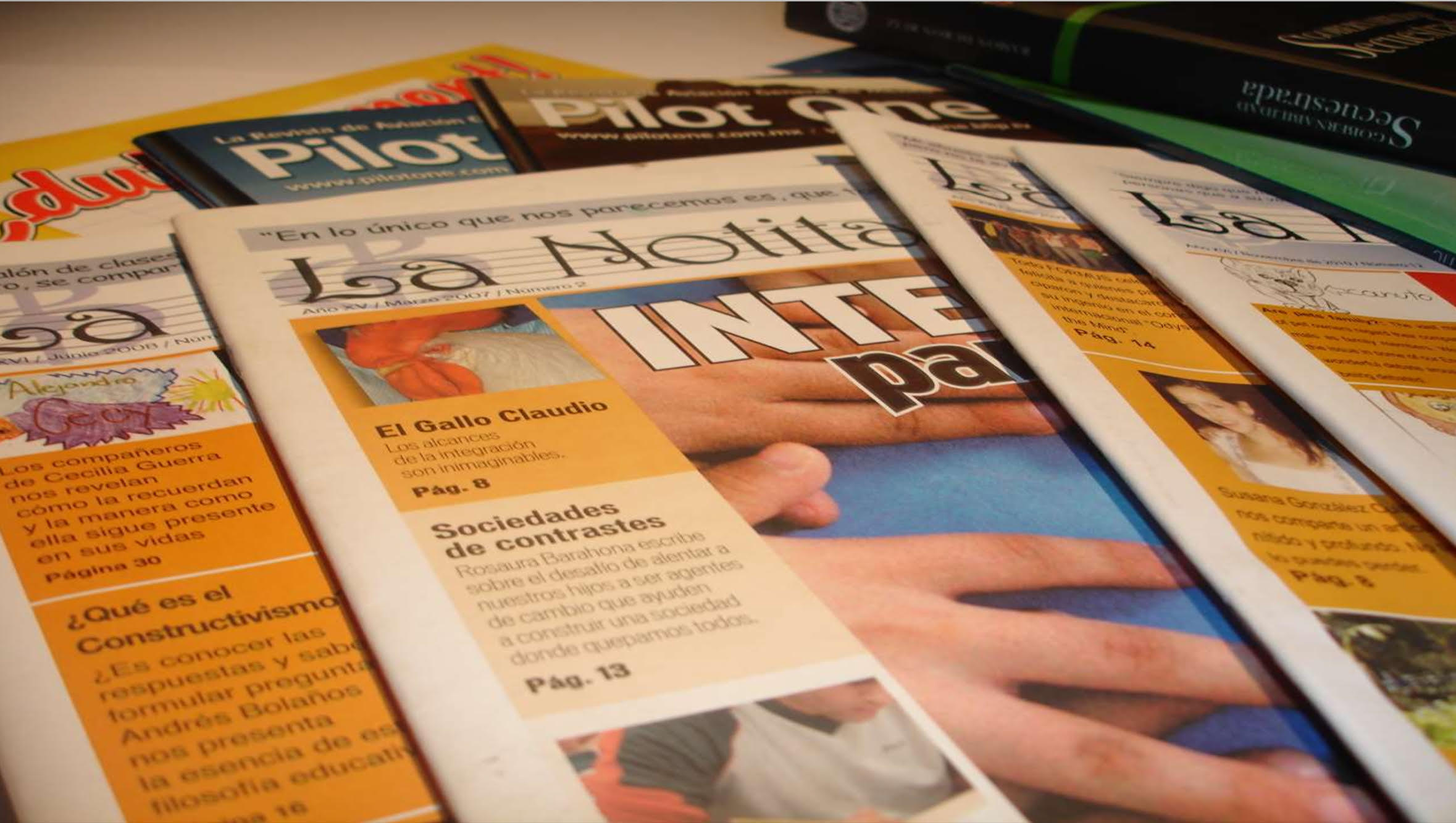 Fotografía de Periódicos como parte de las impresiones profesionales de Carnevali